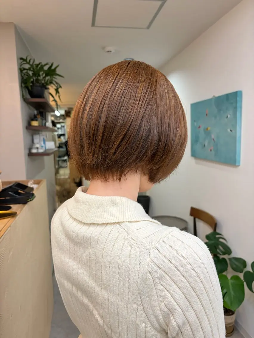 ショート イエローカラー ヘアカラー トリートメント 髪も心も健康に🤎 原亜希子のヘアスタイル