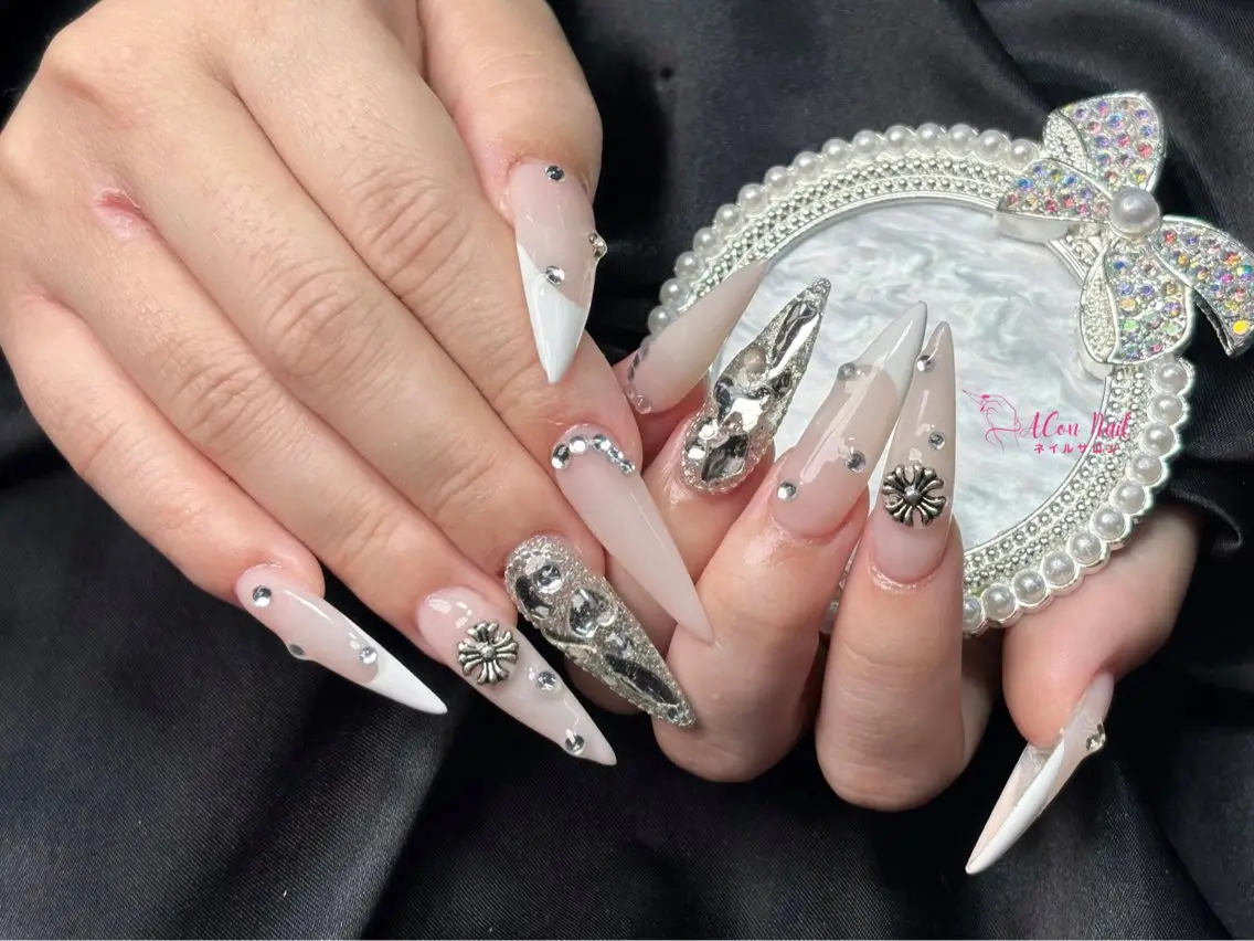 ネイル 桜ネイル 長さ出し フラワーネイル フレンチネイル ジェルネイル ハンドネイル ACon NailSalonのネイルデザイン