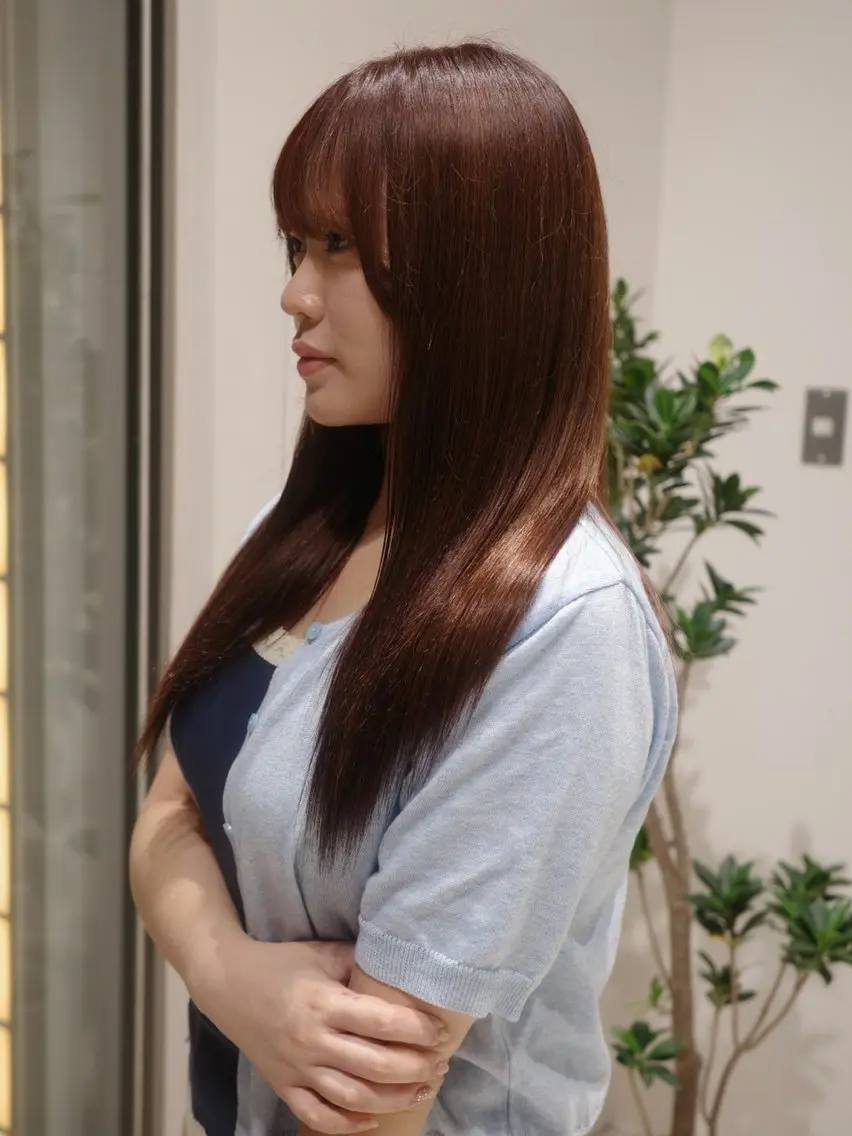 ロング カラー ブラウンカラー レッドカラー レッドブラウン ヘアカラー (h)wim momoのヘアスタイル