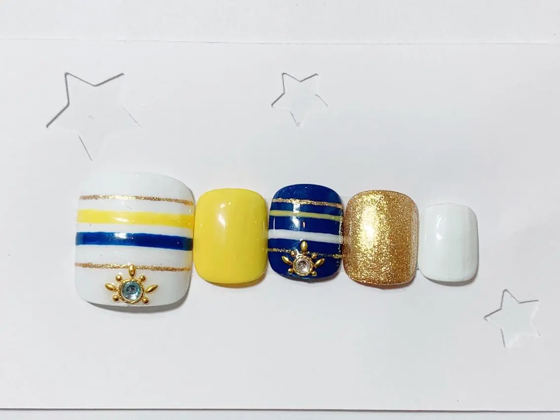 ネイル フットネイル Nail salon Dejavu 🌿のネイルデザイン