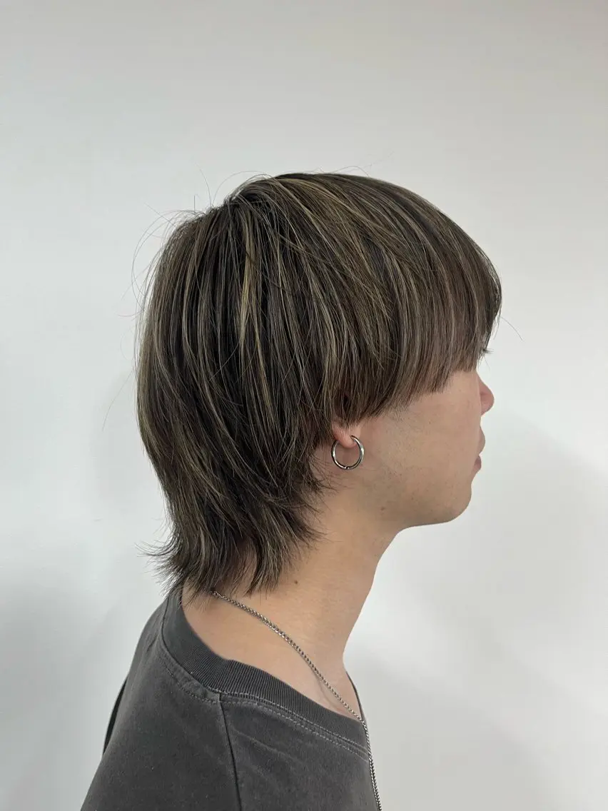 ショート カラー メンズ メンズブリーチ メンズハイライト ブリーチ 抜きっぱなしブロンド ハイライトカラー ヘアカラー (産休中)磯野 風香 ReCharme新保のヘアスタイル