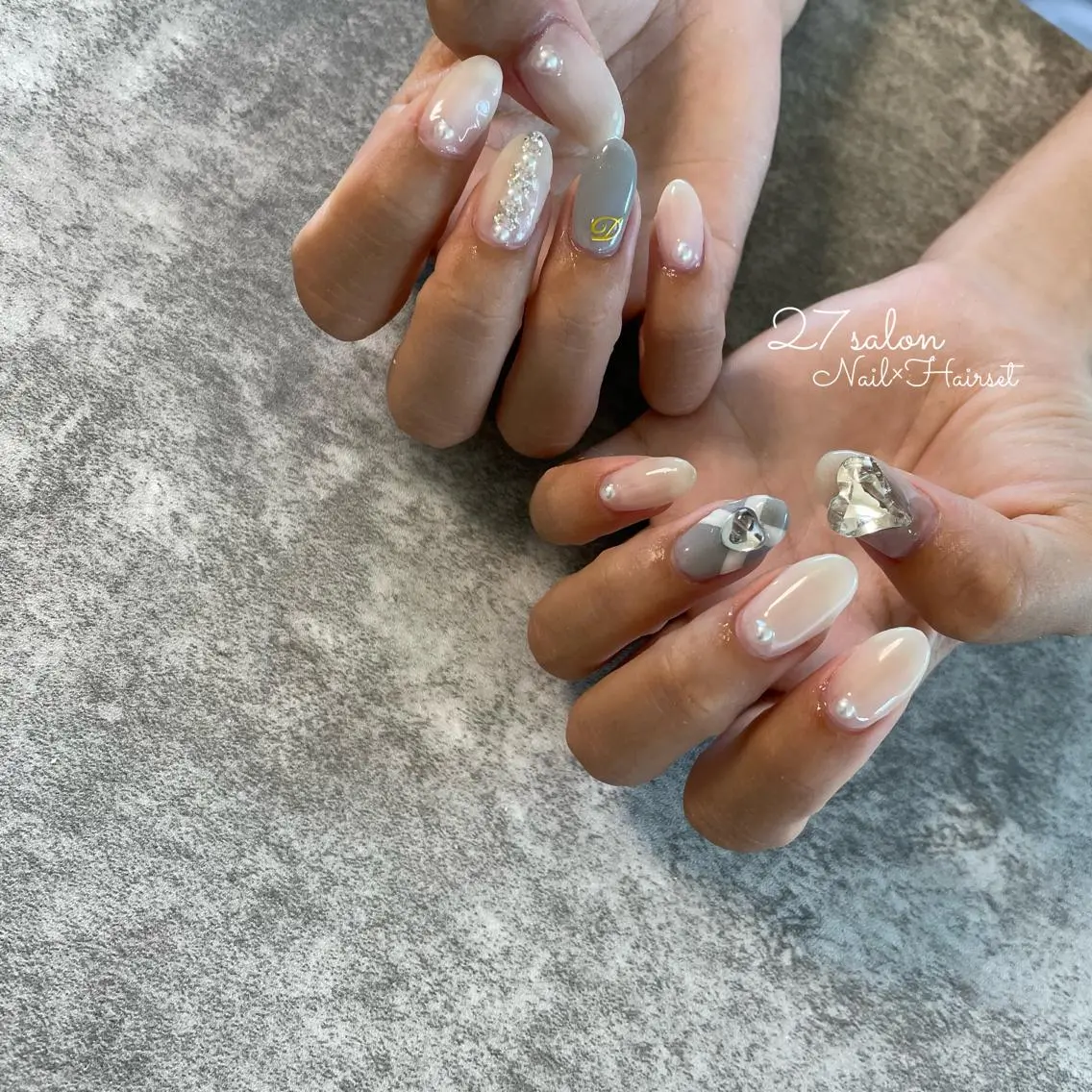 ネイル ホワイト 27salon yuinaのネイルデザイン