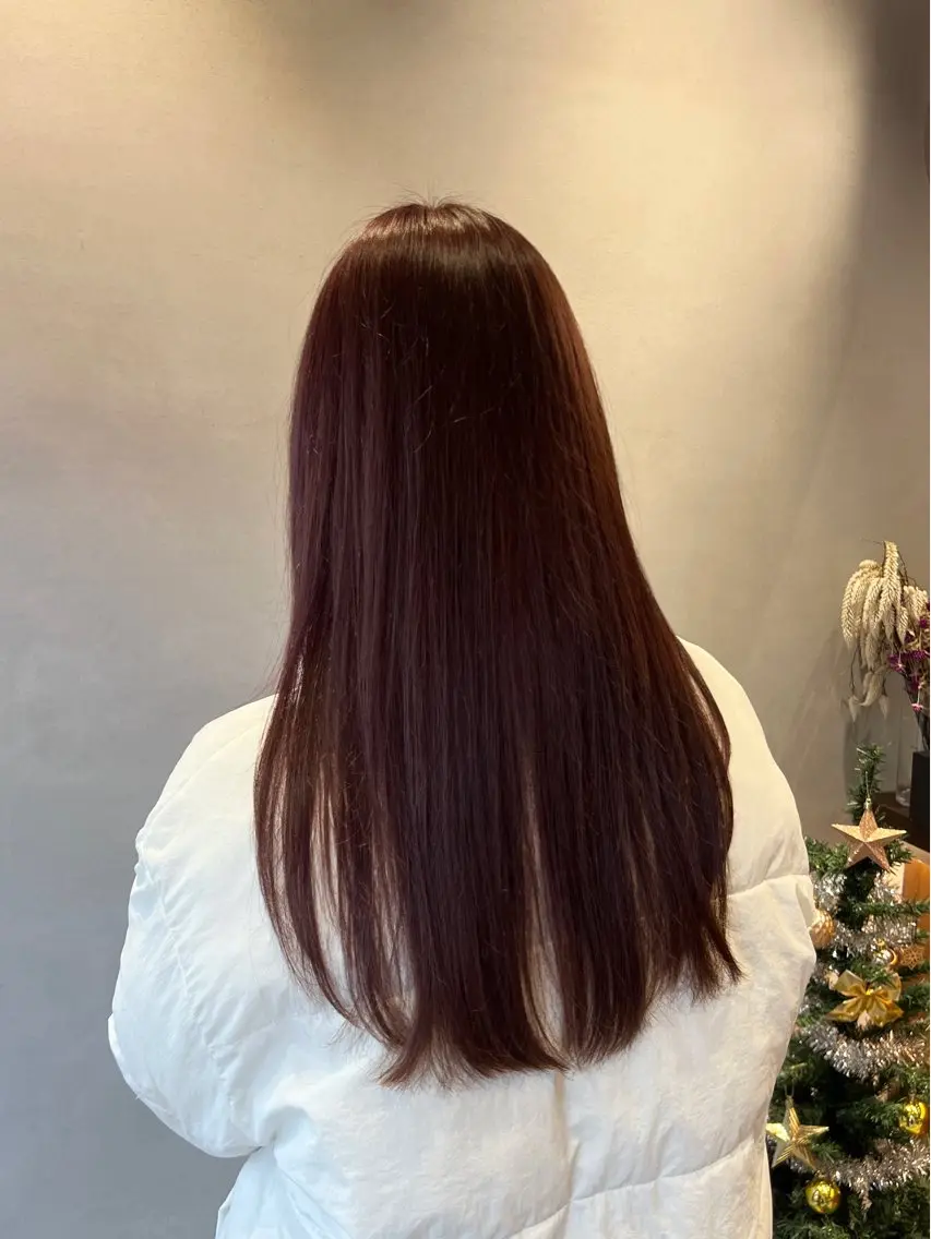 ロング ピンクラベンダー 小山 優香のヘアスタイル
