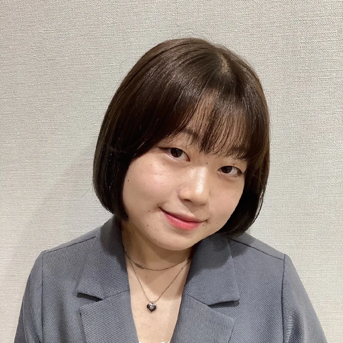 ミディアム ボブ 似合わせカット カット ヘアカラー Nanami ⁄似合わせボブのヘアスタイル