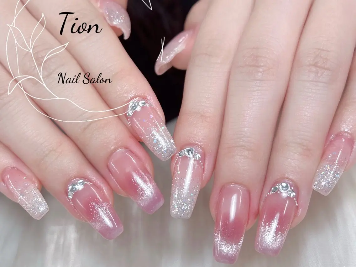 ネイル チークネイル 長さ出し フットネイル フレンチネイル ジェルネイル Nailsalon Tion武蔵小杉店のネイルデザイン