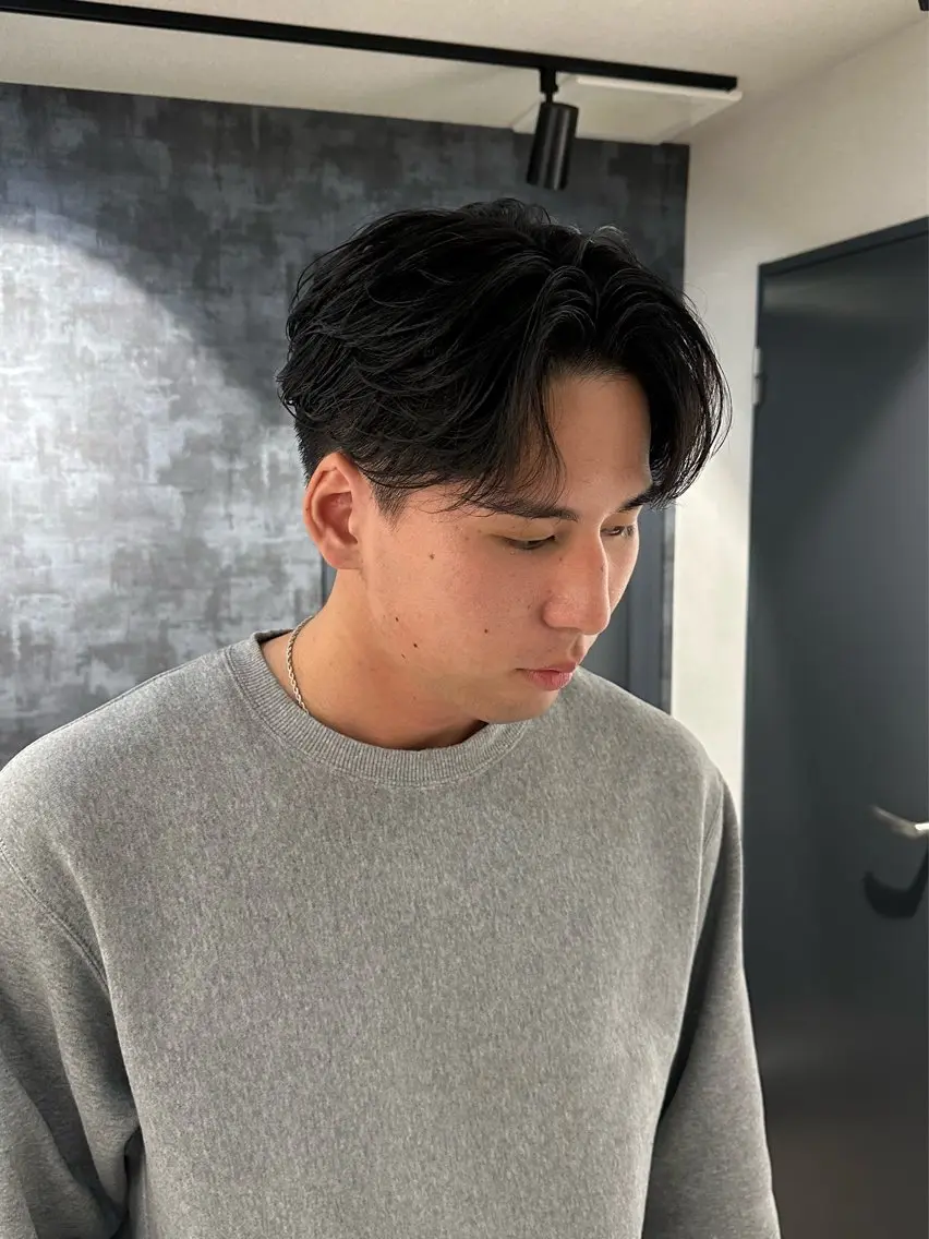 ミディアム メンズ 💈原宿指名No.1 センターパート💈のヘアスタイル