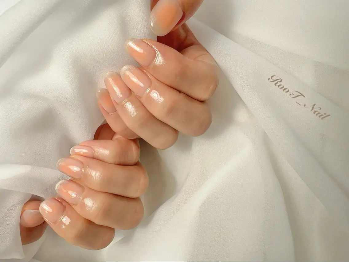 ネイル チークネイル フレンチネイル ハンドネイル RooT Nailのネイルデザイン