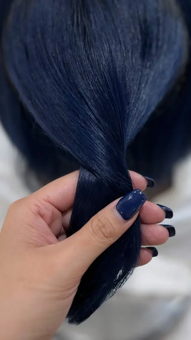 ミディアム カラー ブリーチ Zina aimiのヘアスタイル