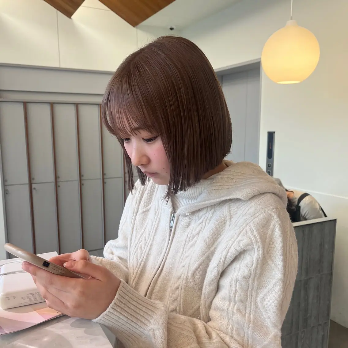 ショート カラー ベージュカラー ブリーチ 透明感カラー ダブルカラー ミルクティーベージュ ヘアカラー トリートメント 髪質改善カラー/ボブ 🌻Mutsumiのヘアスタイル
