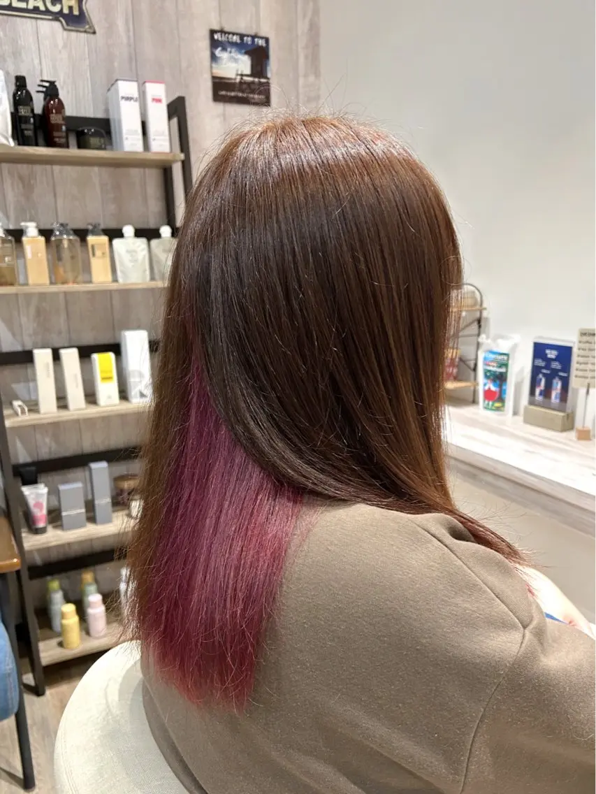 カラー ベージュカラー インナーカラー ピンクカラー 水口 琴絵のヘアスタイル