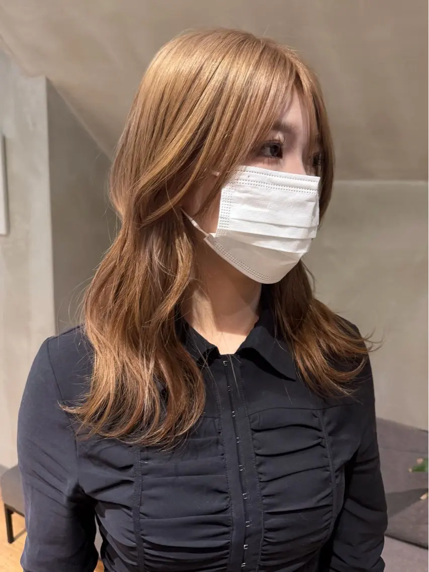 カラー 黒髪 mei🪽 カラーモデルのヘアスタイル