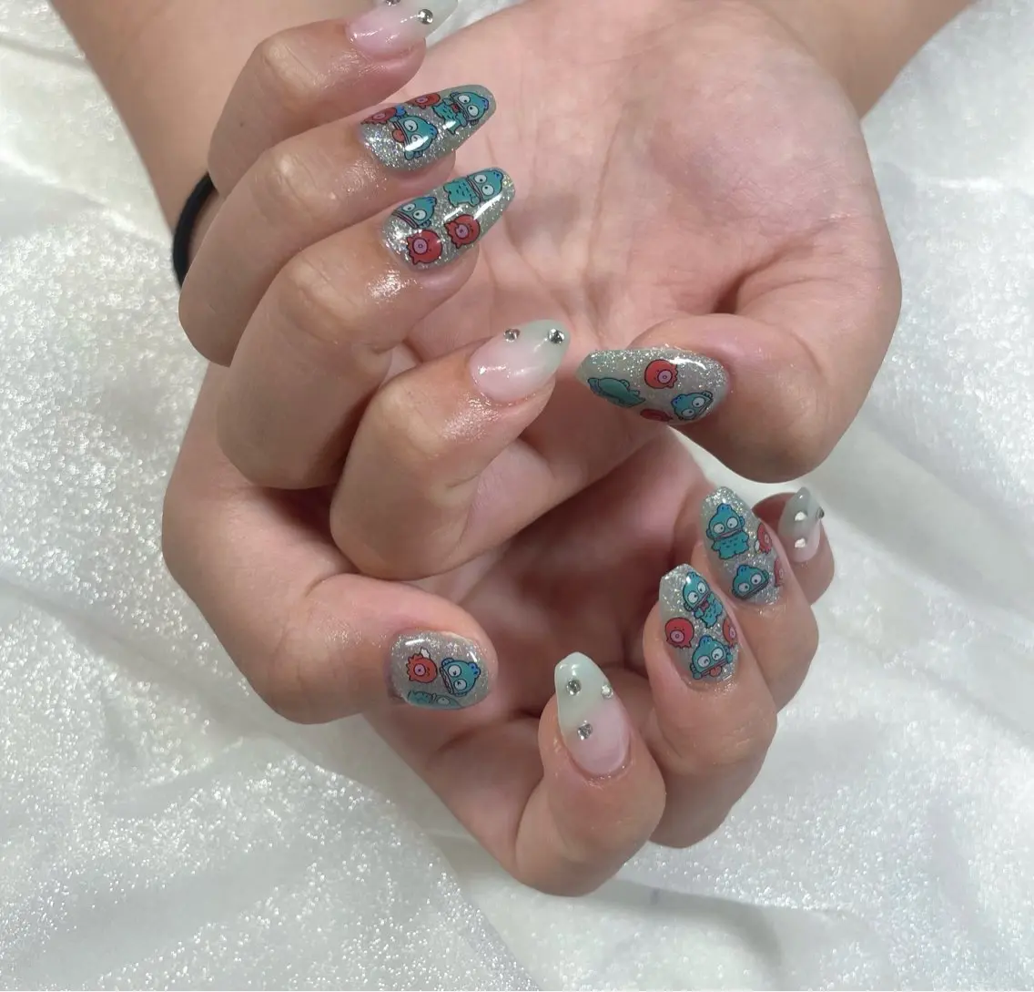 ネイル グラデーション グリーン 持ち込み ハンドネイル COCOA🩵 Knailのネイルデザイン