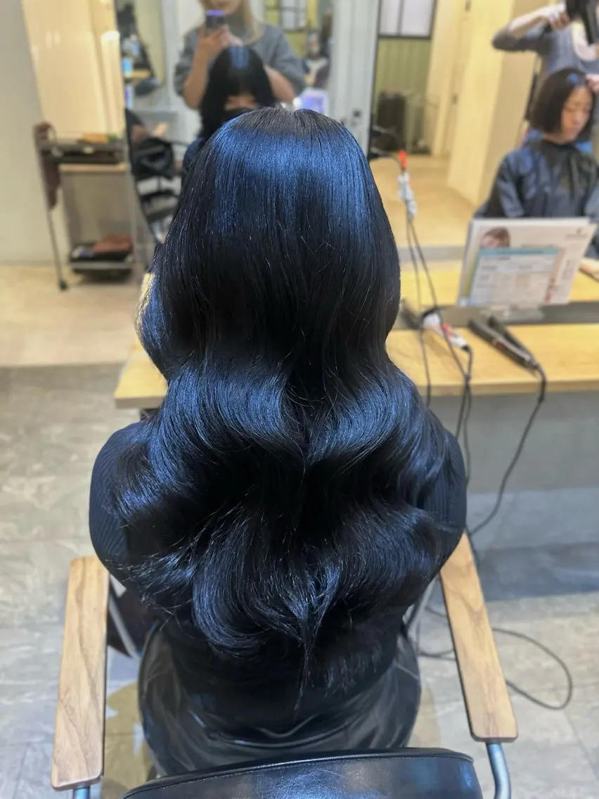 ロング カラー 黒髪 ブルーカラー ブルーブラック ダブルカラー 髪質改善 カット ヘアカラー ✨本格的韓国スタイル 特化✨ﾊﾙｶ✨️のヘアスタイル