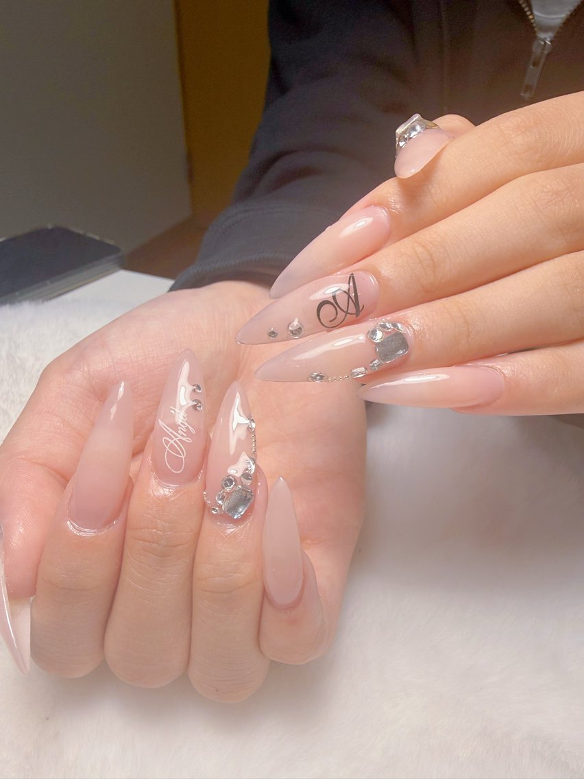 ネイル アートネイル Lina  nail beautyのネイルデザイン