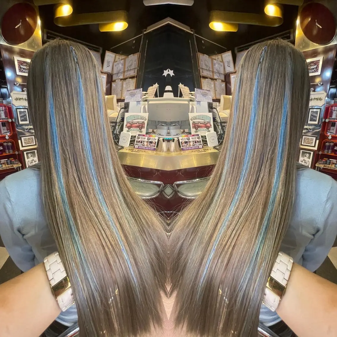 セミロング エクステ 👑派手髪/カット 👑ANRYのヘアスタイル