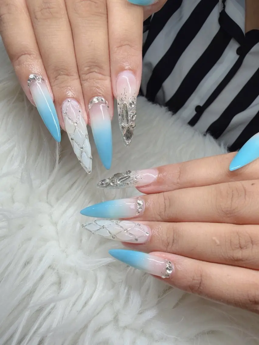 ネイル Lee Nailsのネイルデザイン