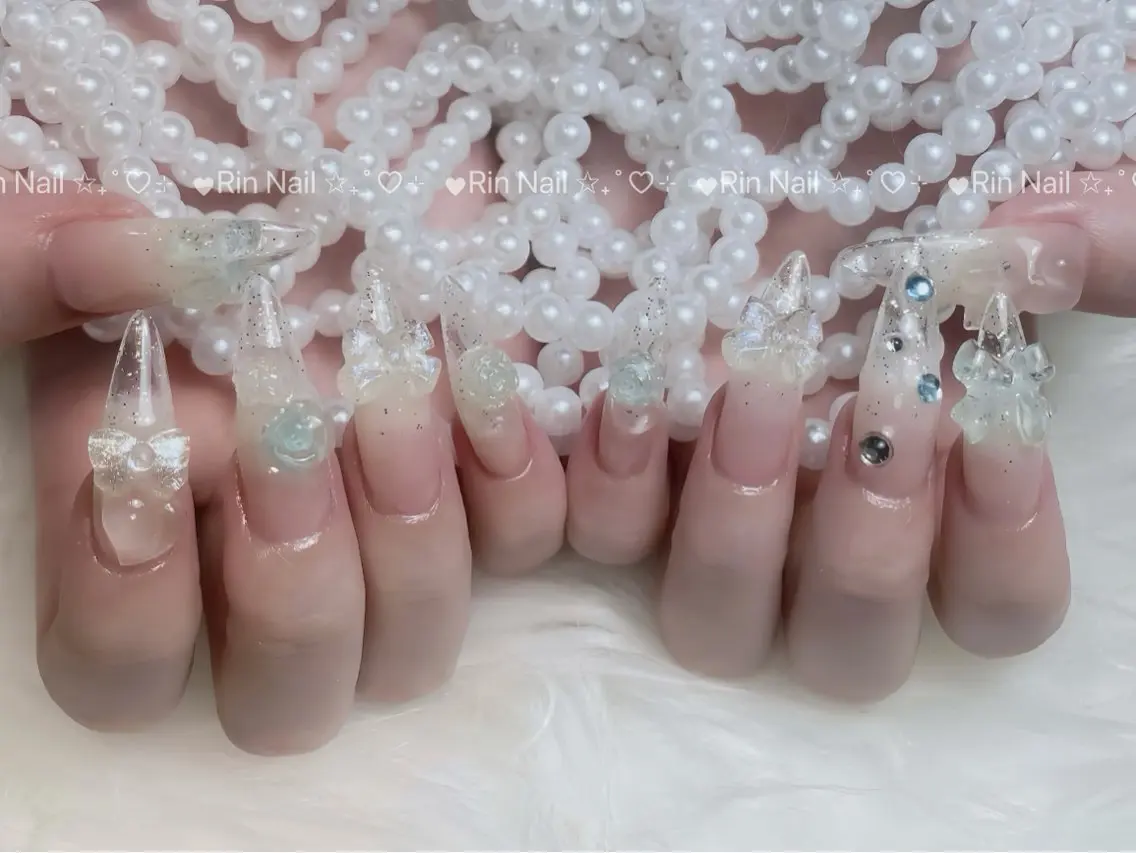 ネイル オーロラネイル ブルー フットネイル ジェルネイル 氷ネイル・うるうるネイル ハンドネイル Rin Nail 新大久保店のネイルデザイン