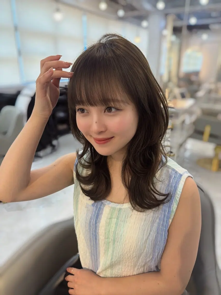 セミロング カット ヘアカラー トリートメント 中屋 光貴のヘアスタイル