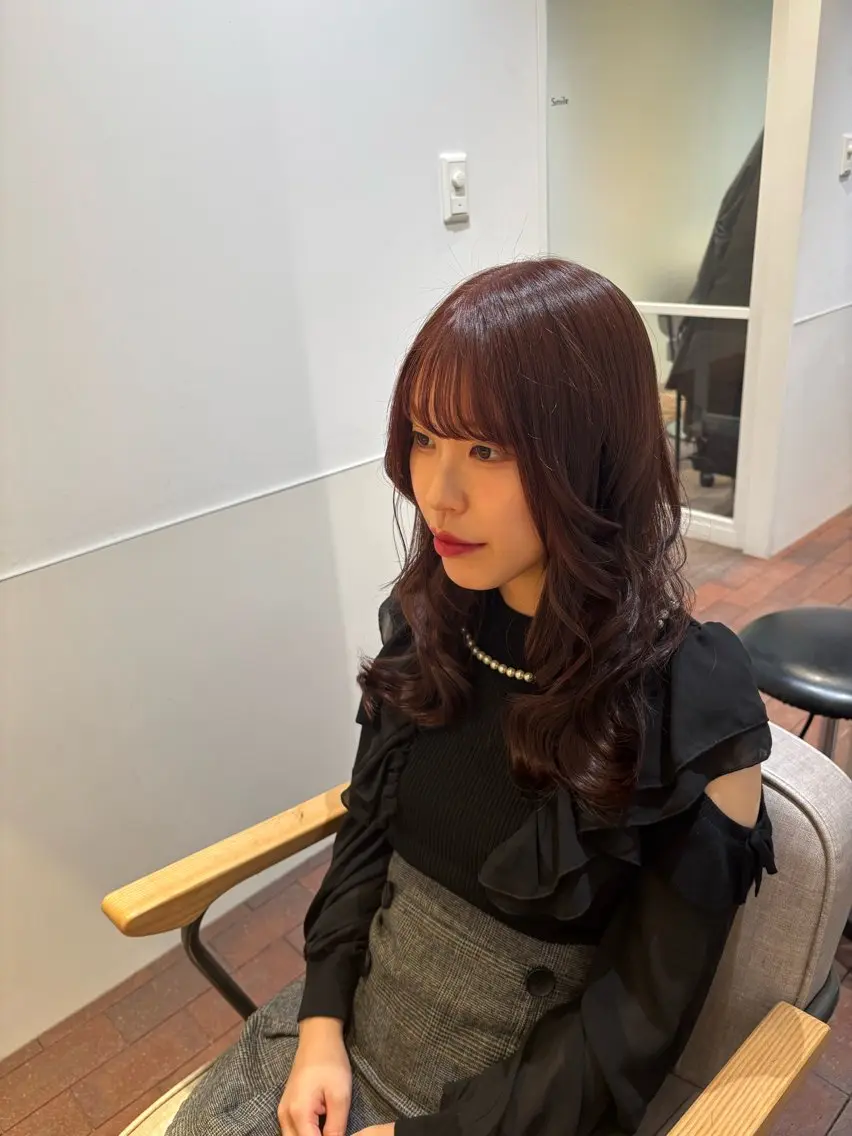 ミディアム カラー ブリーチ ブリーチなしカラー ピンクカラー 顔周りカット カット ヘアカラー トリートメント マンツーマン 縮毛矯正/マユコのヘアスタイル