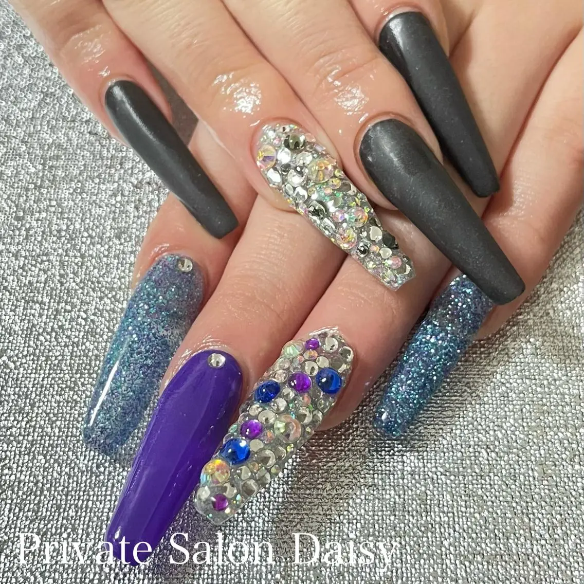 ネイル ハンドネイル プライベートサロン Daisyのネイルデザイン