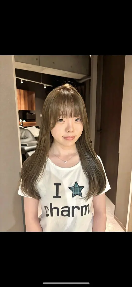 ロング カラー グレージュ オリーブグレージュ オリーブグレー ヘアカラー トリートメント ヘッドスパ ヘアセット 透明感カラー・レイヤ ー🎀amika🎀のヘアスタイル