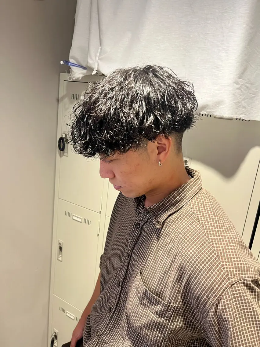 ミディアム パーマ メンズ 横浜駅メンズパーマ師 🌀岩﨑弘成🌀のヘアスタイル