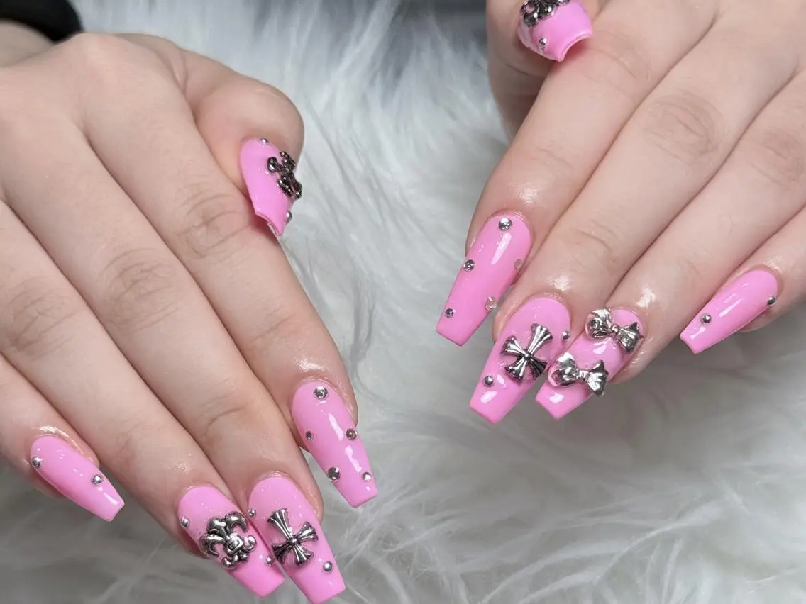 ネイル 長さ出し グラデーション 卒業式 キラキラネイル マグネットネイル Emi🌸Belle Nail Salonのネイルデザイン