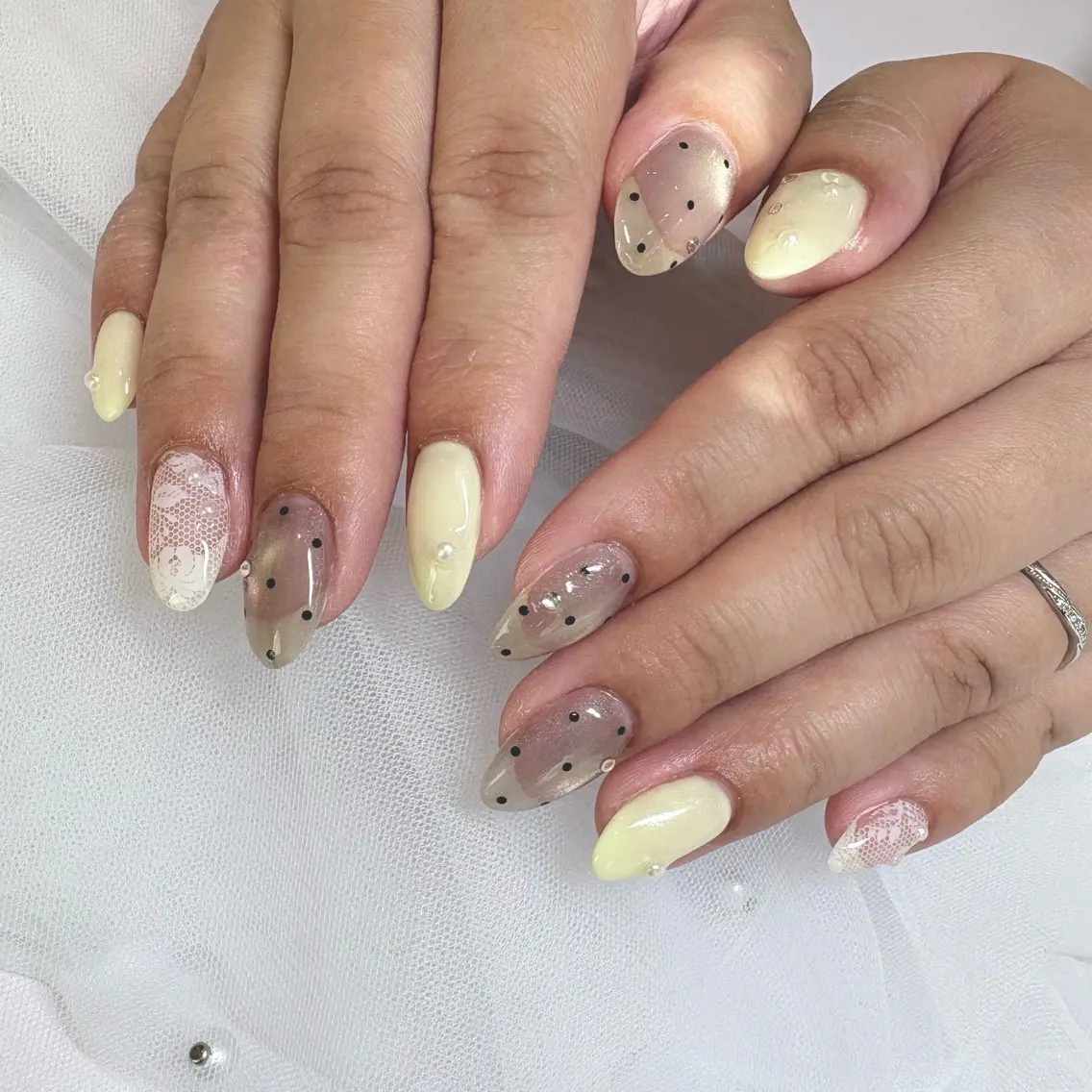 ネイル ドット レース Luxe 燕三条店 Miinaのネイルデザイン