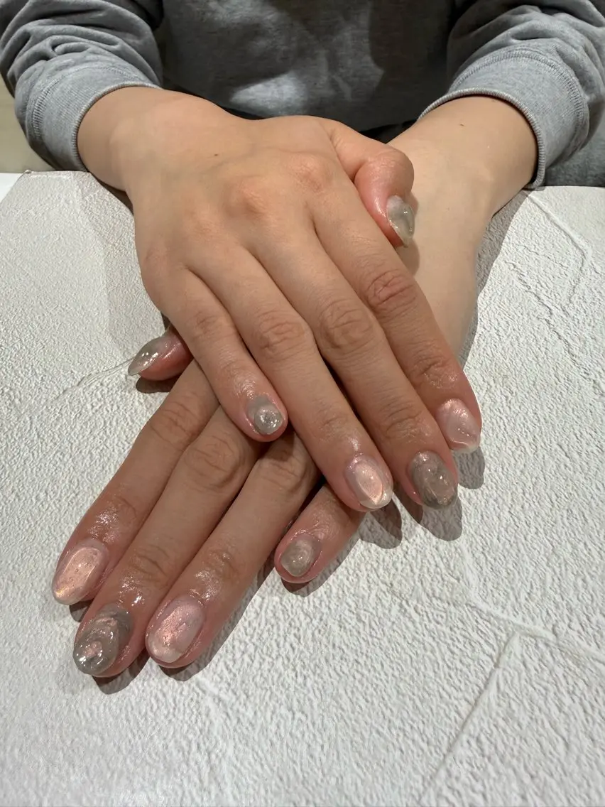 ネイル ニュアンスネイル hosaka naのネイルデザイン