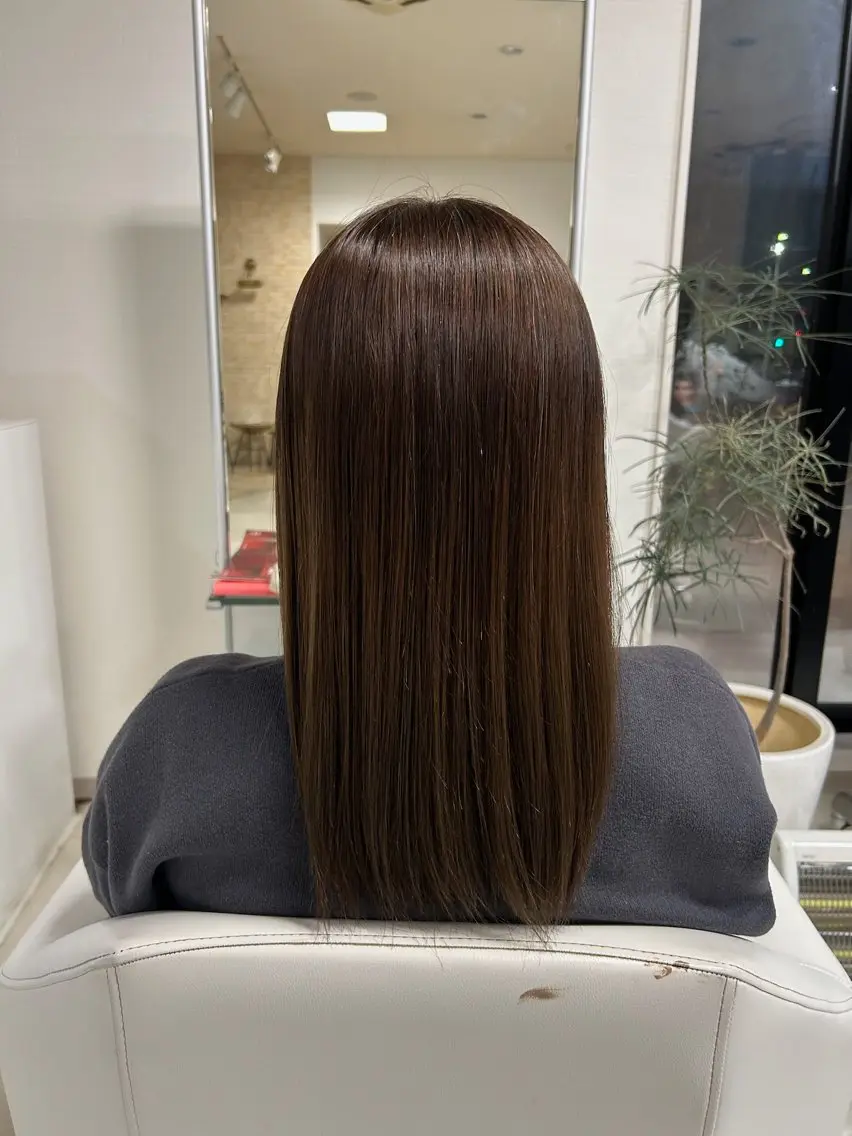 ミディアム カラー 髪質改善 ヘアカラー 韓国風透明感カラー✨ 播磨茉侑のヘアスタイル