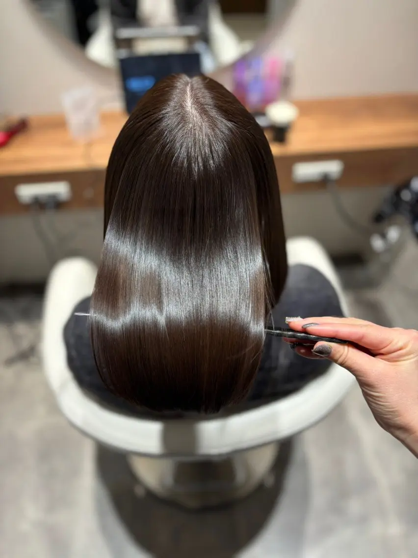 ミディアム ヘアカラー トリートメント 美髪ヘア 🤍erikaのヘアスタイル