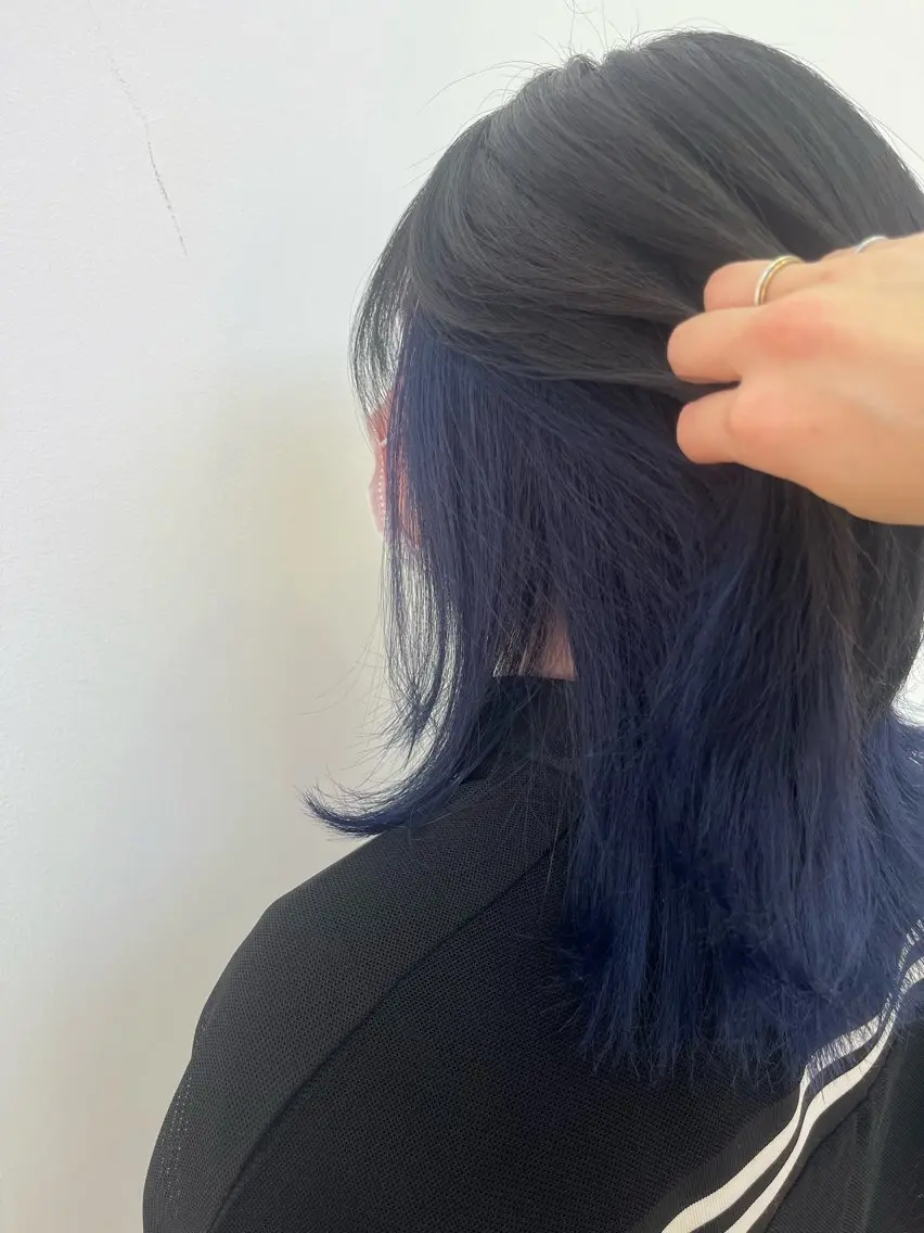 ミディアム カラー インナーカラー ツヤ髪カラー💎 佐藤あきのヘアスタイル
