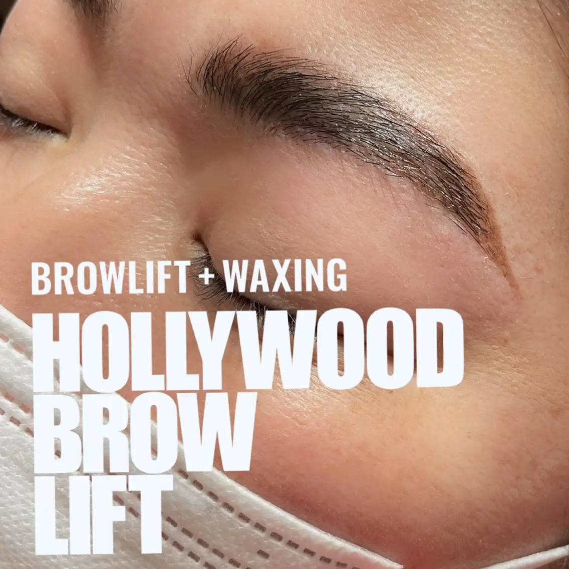 アイブロウ ハリウッドブロウリフト beautyroom Naturaのネイルデザイン