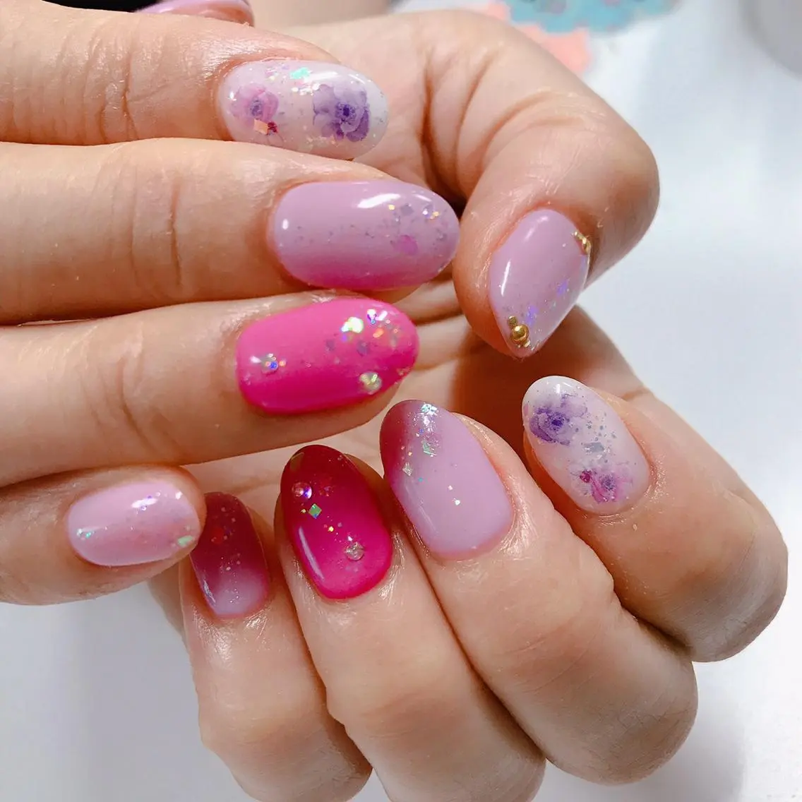 ネイル アートネイル 長さ出し フットネイル グリーン ニュアンスネイル Lily Roseスタッフ一同のマツエク・マツパデザイン
