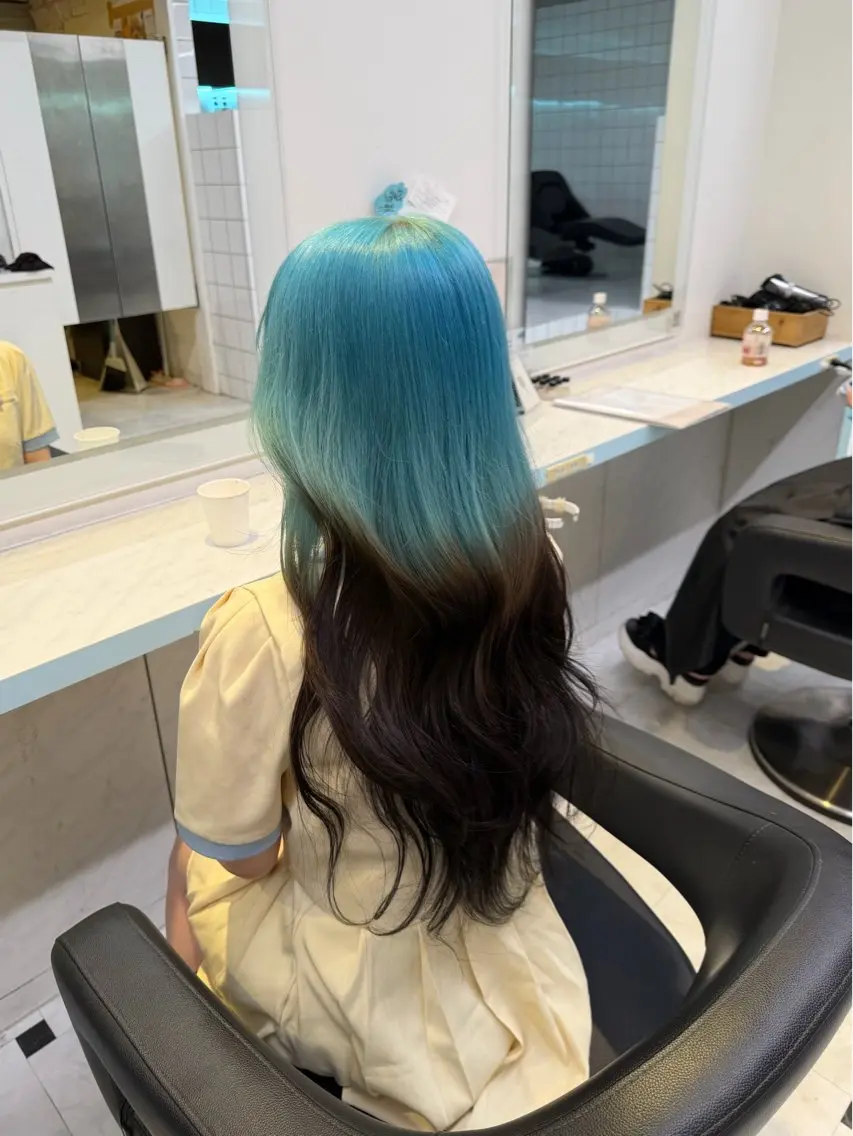 ロング カラー ヘアカラー トリートメント ブリーチカラー 🩵MIZUKIのヘアスタイル