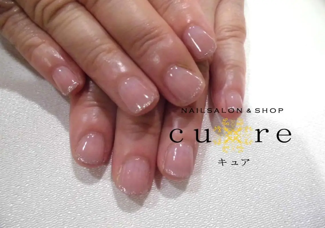 ネイル ジェルネイル グラデーション ショートネイル シンプルネイル ネイルサロン Cureのネイルデザイン