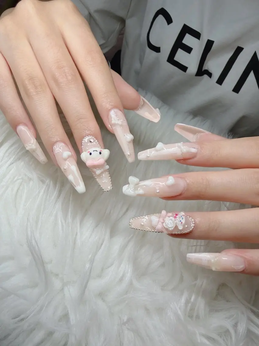 ネイル Lee Nailsのネイルデザイン