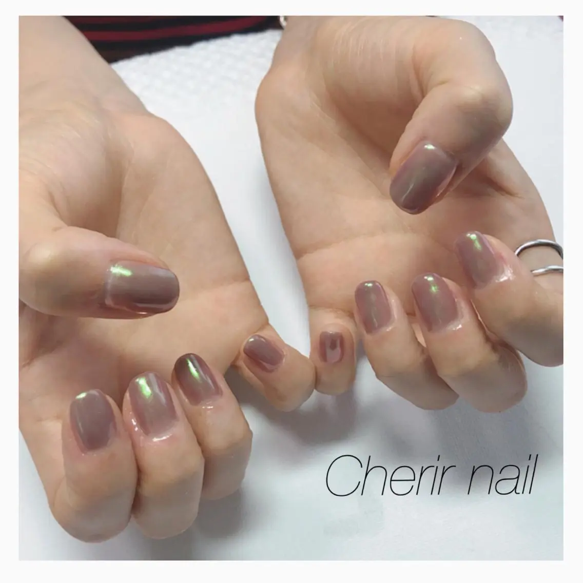 ネイル アートネイル オーロラネイル ブラウン ミラーネイル ワンカラーネイル Cherirnail kaoriのネイルデザイン