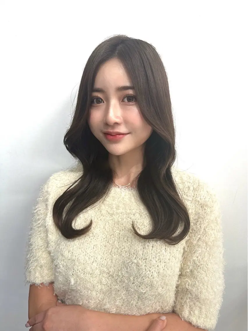 セミロング 西村 涼のヘアスタイル