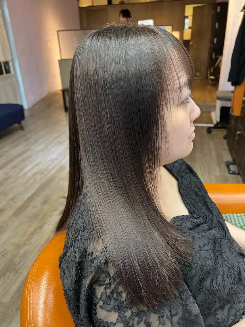 ロング カット 縮毛矯正 トリートメント 古澤 咲来のヘアスタイル