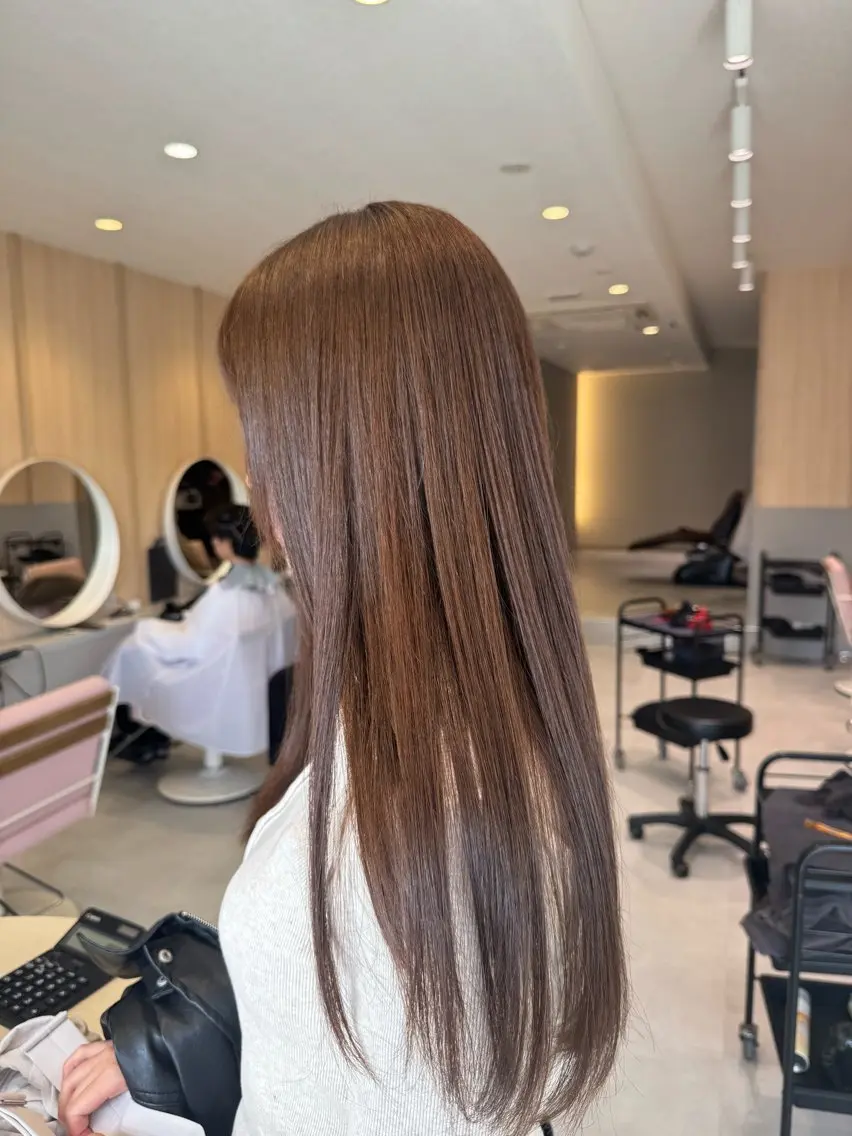 ロング カット ヘアカラー 𝘀𝗮𝗲 ⑅*/ 艶髪/ショートボブのヘアスタイル