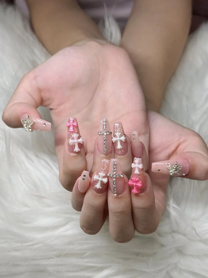ネイル 長さ出し グラデーション 卒業式 キラキラネイル マグネットネイル ハンドネイル Lee Nailsのネイルデザイン