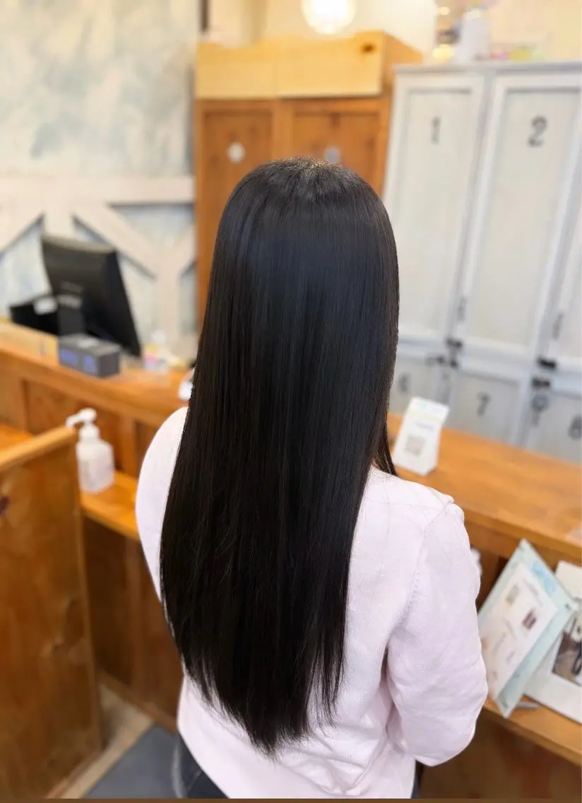 ロング 澤田 結奈のヘアスタイル