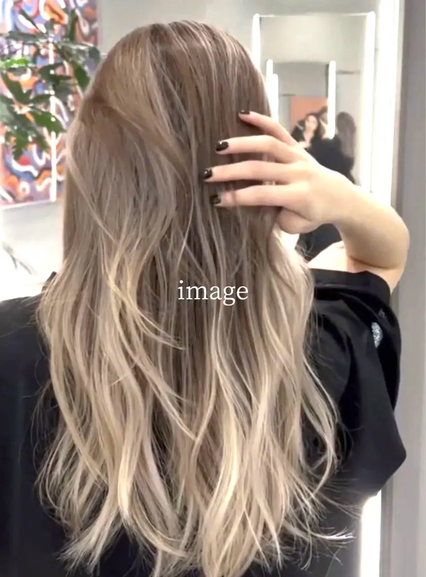ロング カラー ヘアカラー 💙mai🫧 縮毛矯正・ハイライトのヘアスタイル