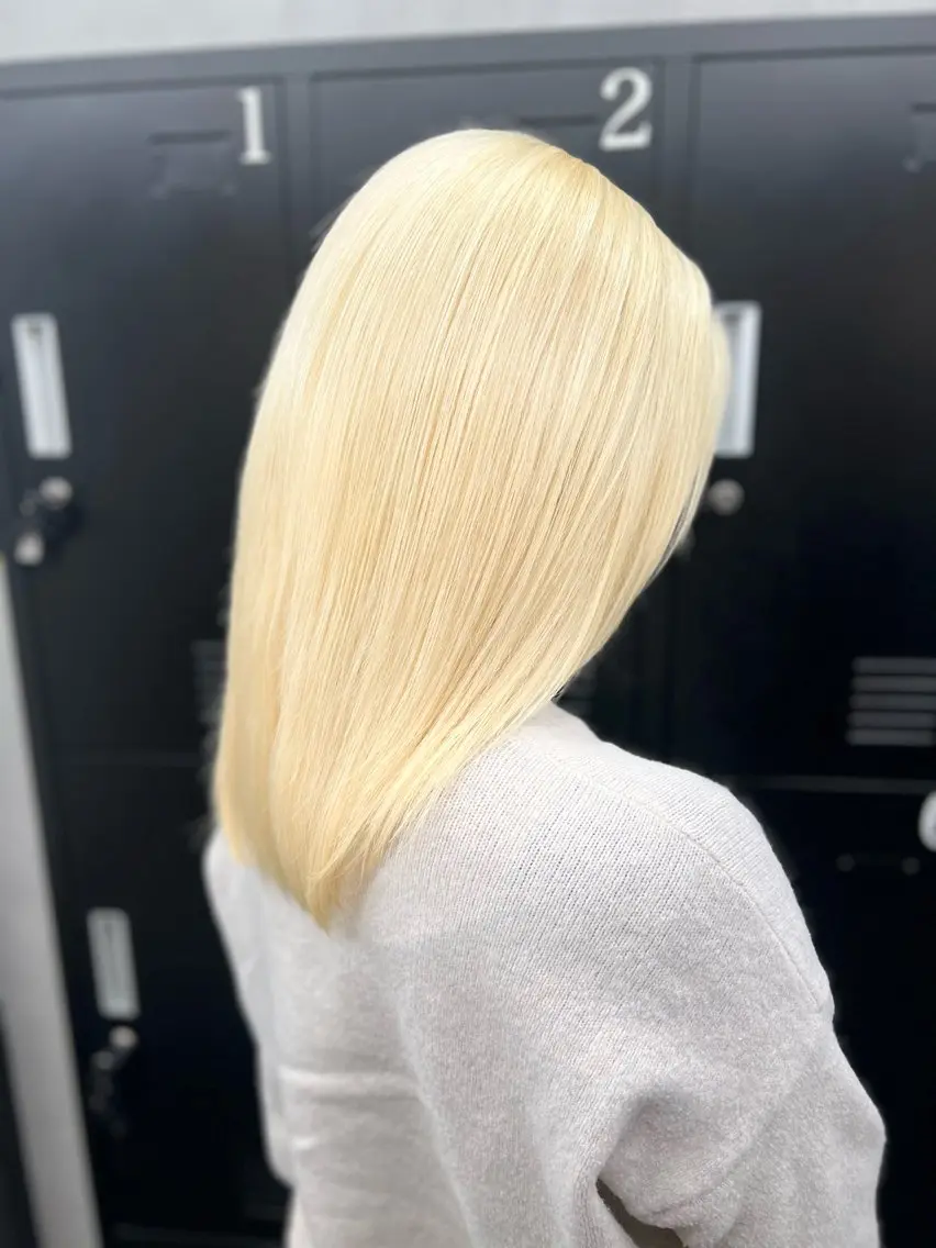 ロング カラー 抜きっぱなしブロンド ブロンド ホワイトブロンド カット ヘアカラー 透明感カラー特化🫧 🦋栗原🦋のヘアスタイル