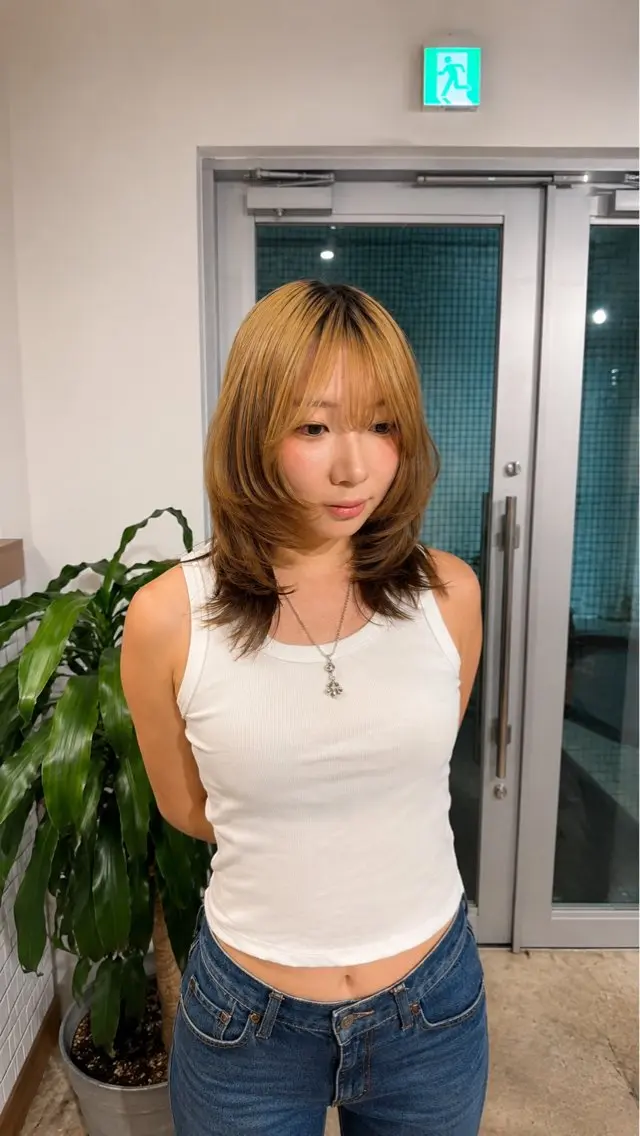 ミディアム カラー ハッシュカット レイヤーカット カット ヘアカラー トリートメント 韓国ヘア/レイヤー/ 透明感カラー/Rinのヘアスタイル