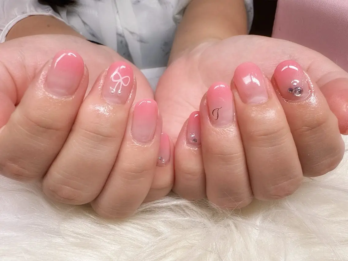 ネイル Amoureuse Satomiのネイルデザイン