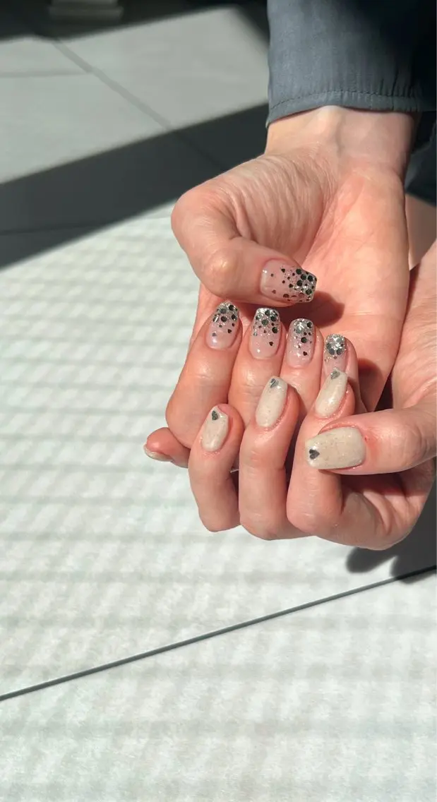 ネイル 持ち込み ニュアンスネイル Charme. NOBUKOのネイルデザイン