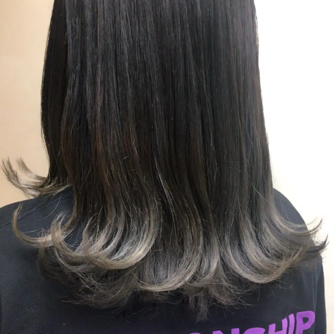 カラー グラデーションカラー 工藤 綾華のヘアスタイル