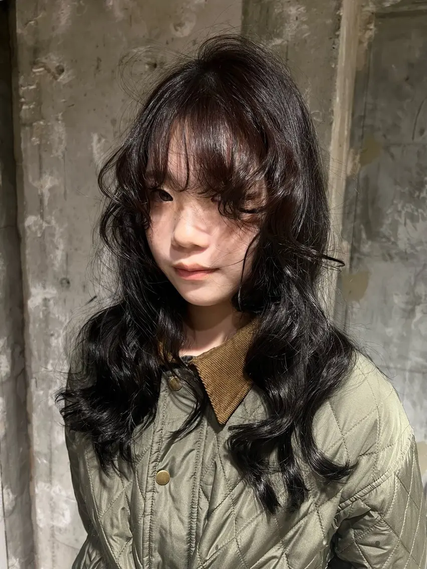 ロング ヘアカラー トリートメント 齋 花音のヘアスタイル
